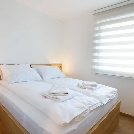 アパート Aria ヤホリナ